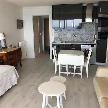 Front De Mer Studio Cap D'antibes * Αντίμπ